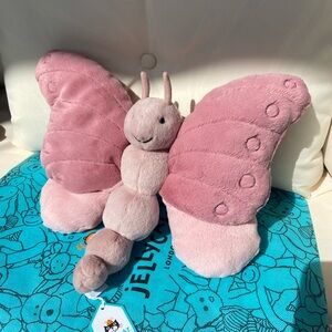 FLASH SALE❗️NWT Beatrice Butterfly Jellycat 💗
